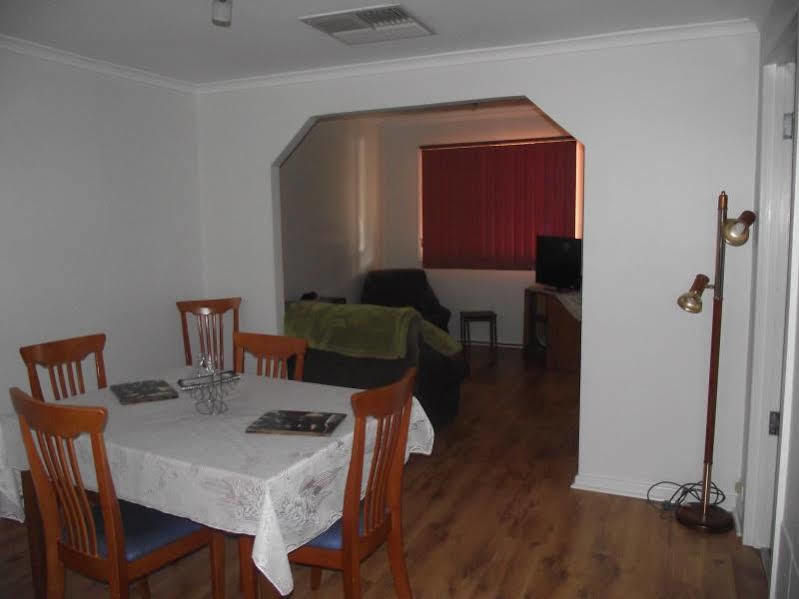 Aly'S Cottage Broken Hill Εξωτερικό φωτογραφία